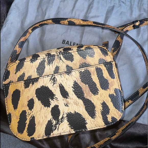 Balenciaga Camera Bag xs - Picture 3 of 5